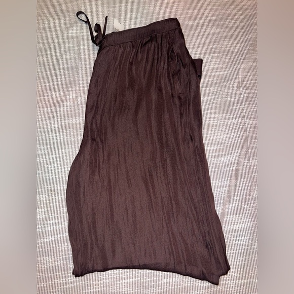 NWT GapBody Brown Satin Pajama Set Size Small ($120 Retail) - Picture 5 of 6